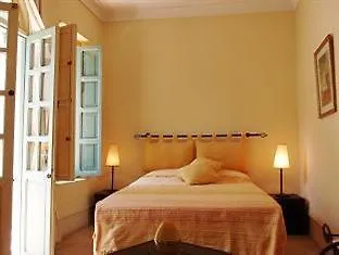 Riad Helen Marrakesh 2*,  Maroc